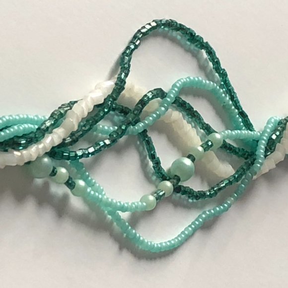 Handmade 7 strand beaded necklace in shades of green & white - Picture 6 of 10